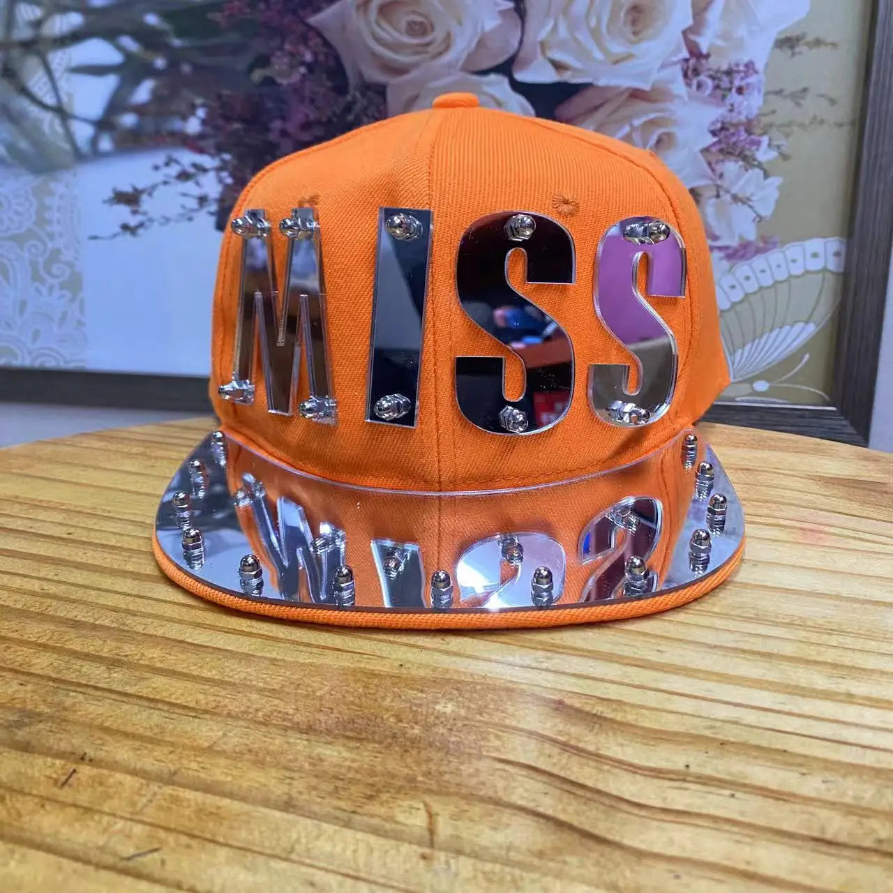 Men's KISS Sequin Letter Hip-Hop Cap - Adjustable Streetwear Hat