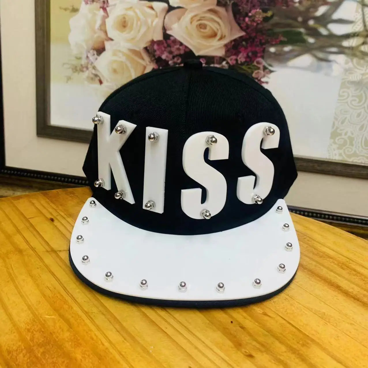 Men's KISS Sequin Letter Hip-Hop Cap - Adjustable Streetwear Hat