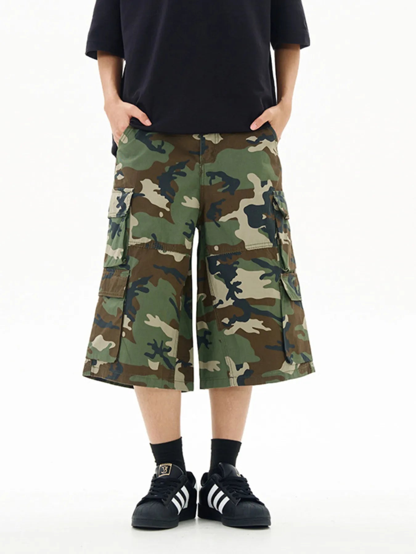Men's Relaxed Fit Camo Cargo Shorts - My Wear Clothing Co